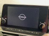 【大画面ナビ】人気の大型9インチナビを装備。存在感のある大画面はインパクト大!ナビ利用時のマップ表示は見やすく、テレビやDVDは臨場感がアップ!いつものドライブがグッと楽しくなります♪