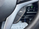 [レーンキープアシスト]車線から逸脱しそうになった際、車線内に戻るようアシストしてくれます☆
