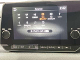 【メーカーナビ】9インチの大画面モニターを搭載し、Apple CarPlayへのワイヤレス接続やAndroid Autoにも対応。