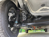 お車を安心してお乗りいただく為には、足回りの定期点検が欠かせません。サービスサポート(有償保証)では無料点検もご提供しており、安心のカーライフをお過ごしいただけるサポート体制が整っています。