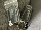 【スマートキー(エンジンスタートストップスイッチ)】スマートキー(電子キー)を持っていれば、スイッチを押すだけでエンジンをかけることができます!