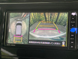 【パノラマモニター】専用のカメラにより、上から見下ろしたような視点で360度クルマの周囲を確認することができます☆死角部分も確認しやすく、狭い場所での切り返しや駐車もスムーズに行えます。