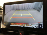 バックガイドモニターで、後方を確認しながら安心して駐車することができます。運転初心者も熟練者も必須の機能ですよ!