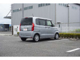 いつもドライバーを見守ってくれる目に見えないパートナー ホンダセンシング。常に「単眼カメラ」と「ミリ波レーダー」で周囲の状況を認識しドライバーをサポート。運転がもっと安心にもっと快適になります。