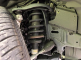 お車を安心してお乗りいただく為には、足回りの定期点検が欠かせません。サービスサポート(有償保証)では無料点検もご提供しており、安心のカーライフをお過ごしいただけるサポート体制が整っています。