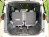 普段のお買い物や通勤、送迎等に十分な荷室スペースを確保しております。セカンドシートを倒すと、大きな荷物の積載も可能です♪