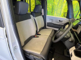 運転席シート廻りは使用感も少なく、良好な状態となっています。前オーナー様が丁寧に使っていたことがよくわかりますね。