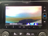 【バックカメラ】運転が苦手な方も車庫入れラクラクです!ギアをリバースに入れれば自動的に切り換わりますので、面倒な操作は不要です♪狭い駐車場もお車を傷つけず安心ですね!
