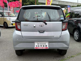 バックガイドモニターで、後方を確認しながら安心して駐車することができます。運転初心者も熟練者も必須の機能ですよ!