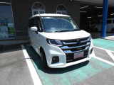 雪道ラクラク4WD☆MOP9インチナビ☆全方位カメラ☆コネクト☆ETC☆ブラックエンブレム☆リヤガーニッシュ☆両側パワスラ☆LED☆届出済未使用車☆LED☆ACC☆HUD☆