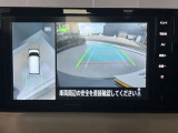 前後左右4つのカメラで、上から見たような映像をお届け、駐車時も安心、アラウンドビューモニター付(肉眼では確認し辛い左前の映像に切り替えることも可能です)。