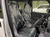 乗用車並みのクッション性を持った運転席になっています。