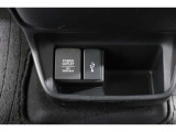 スマートフォンなどの音楽再生が可能なUSB接続ジャック装備車両です♪♪♪