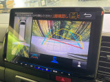 【パノラミックビューモニター】専用のカメラにより、上から見下ろしたような視点で360度クルマの周囲を確認することができます☆死角部分も確認しやすく、狭い場所での切り返しや駐車もスムーズに行えます。