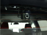 リヤ用ドライブレコーダー装備!これがあれば、相手方が危険運転をしてきた場合などでも客観的に証明でき、事故や事件の直接的な証拠の確保にも生り得ます。