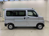 軽自動車、小型車を中心に常時300台展示車を御用意させて頂いております