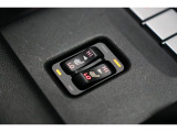 運転席と助手席それぞれにシートヒーターも装備。気候や、お客様の体調に合わせて段階を調整できます。