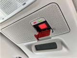 あおり運転をされても安心!緊急通報も可能、ボタンを押すだけでオペレーターにつながるSOSコール付。(別途登録費用が必要となります。)