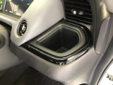 【ドリンクホルダー】こちらにドリンクホルダーがついています!