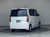 バックカメラが付いているのでバックでの車庫入れも安心です。