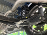 お車を安心してお乗りいただく為には、足回りの定期点検が欠かせません。サービスサポート(有償保証)では無料点検もご提供しており、安心のカーライフをお過ごしいただけるサポート体制が整っています。