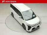 両側パワースライドドア付きだから、狭い駐車スペースなどでの乗り降りラクラク♪小さなお子さまのいるご家庭には嬉しい装備です。
