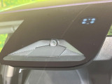 【ホンダセンシング】走行中に前方の車両等を認識し、衝突しそうな時は警報とブレーキで衝突回避と被害軽減をアシスト。より安全にドライブをお楽しみいただけます。