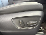 ◆電動パワーシート◆スイッチでシートポジションの調節が可能なパワーシート。快適な運転姿勢が実現でき、ドライブを一層お楽しみ頂けます。