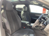 ◆LIBERALAは、輸入車選びの新たなスタイルを提案するインポート・セレクト・ブランドです。オーナー様となる方がクルマから直接感じる感性を第一にした、最良の一台との出会いをコーディネートいたします。