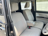 店舗にて現車の確認もいただけますので、お電話で在庫のご確認の上是非ご来店くださいませ。