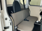 乗車人数や荷物の量、車内での過ごし方に合わせて、シートのレイアウトを変更できます。