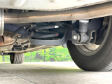 お車を安心してお乗りいただく為には、足回りの定期点検が欠かせません。サービスサポート(有償保証)では無料点検もご提供しており、安心のカーライフをお過ごしいただけるサポート体制が整っています。