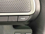 Dassist切り替えステアリングスイッチでシーンに合わせて2つの走行モードの切り替えが可能!加速したい時に便利なパワーモード。燃費重視のスマートな走りのエコモード。