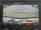 【バックカメラ】駐車時に後方がリアルタイム映像で確認できます。大型商業施設や立体駐車場での駐車時や、夜間のバック時に大活躍!運転スキルに関わらず、今や必須となった装備のひとつです!