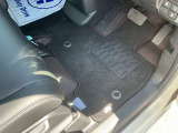 軽自動車からミニバンまで様々な車種をご用意しております。お探しの車がなければ、気軽にご相談下さい!