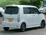 外装も丁寧に磨いております。是非1度実車をご覧ください!