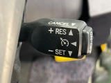 【クルーズコントロール】高速道路もラクラク走行。アクセルを離しても一定速度で走行ができ、長距離運転時の負担を軽減!加速・減速も簡単なスイッチ操作で調整できます。