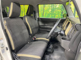 運転席シート廻りは使用感も少なく、良好な状態となっています。前オーナー様が丁寧に使っていたことがよくわかりますね。