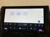 いまや必須装備「ナビゲーション」搭載!知らない場所にスイスイッとドライブ。もう、これなしではハンドルを握れませんね!でも運転中の操作は危険ですのでご注意ですね☆