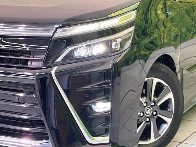 トヨタ ヴォクシー 2.0 ZS 煌II の中古車詳細 (51,460km, ブラック