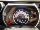 【スピードメーター】メーターがシンプルで見やすく運転しやすいですね!