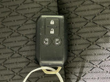 【スマートキー(エンジンスタートストップスイッチ)】スマートキー(電子キー)を持っていれば、スイッチを押すだけでエンジンをかけることができます!