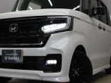 【LEDヘッドライト】悪天候や夜間走行時も良好な視界を確保し安心して運転できる高輝度LEDヘッドライトを装備!点灯速度が早く、消費電力も抑えられています!!