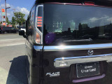 ブレーキランプ後続車への視認性にも優れています。