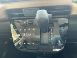 展示車両は全車 クリーニング済。 専門業者さんにて内外装ともにキレイにしてご納車いたします。 また別途、各種コーティングもうけたまわってます。