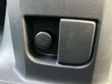 シガーソケット電源装備しております。