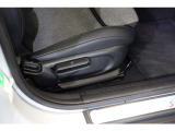 整備費用、保証費用は価格に含まれております。保証期間はお車の年式によって、最大4年保証までお選びいただけます!