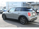 お客様コメント475件 総合5点中4.9点の高実績! ★5つ MINIのことなら安心と実績のMINI NEXT岡山にお任せください!整備などはお近くのMINIディーラーでアフターサービスも大丈夫です★