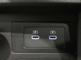 USB充電専用電源ソケットも付いています。モバイル機器などの充電専用