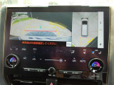 パノラミックビューモニター付きです。車両を上から見たような映像をディスプレイオーディオ画面に表示。運転席からの目視だけでは見にくい、車両周辺の状況をリアルタイムでしっかり確認できます。
